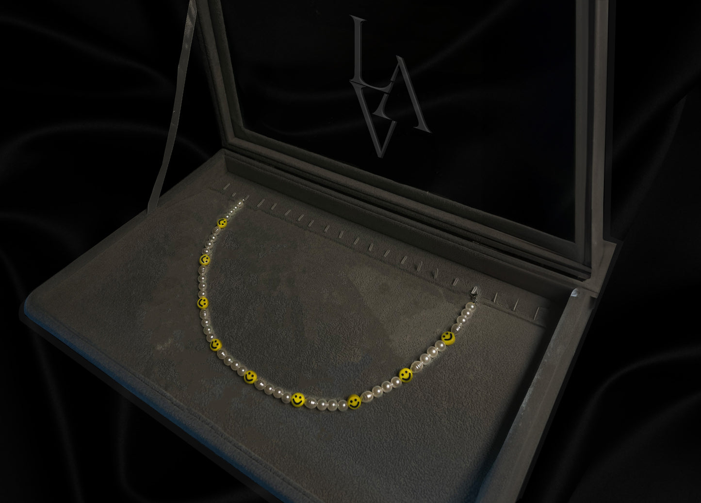 Gioia Smiley Necklace